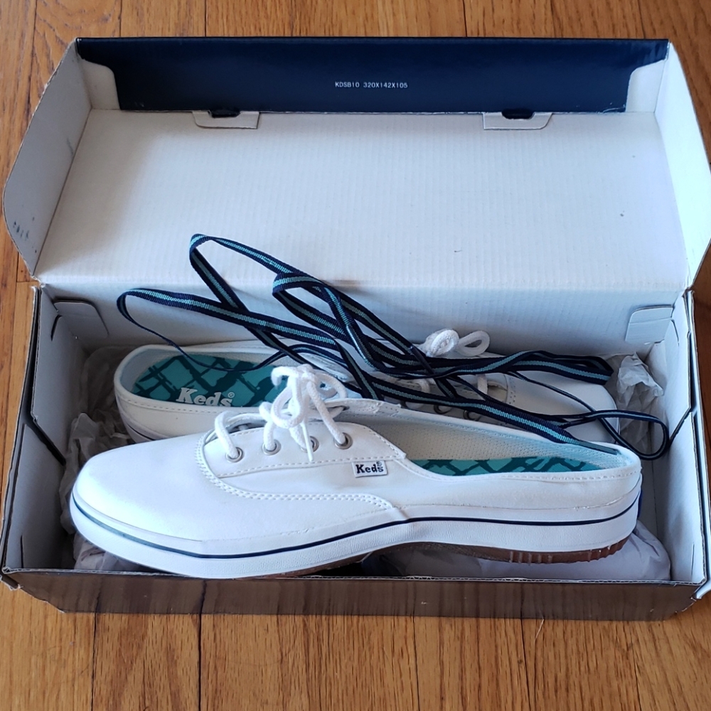 Size 9 Keds Sport Walking Shoes Athletic White Lac